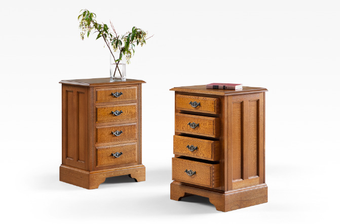 Silky Oak Bedside Chest – 4 dwr